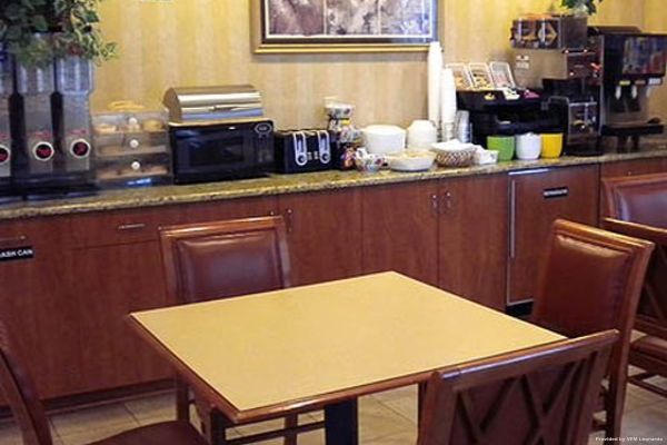 FIRST HERITAGE INN RANTOUL (Rantoul)